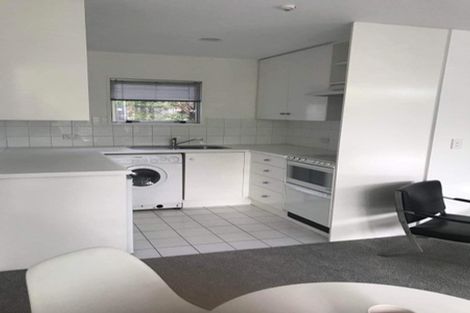 Photo of property in 2/15 Peterborough Street, Christchurch Central, Christchurch, 8013