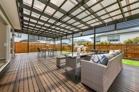 Photo of property in 61 Donegal Park Drive, Flat Bush, Auckland, 2019