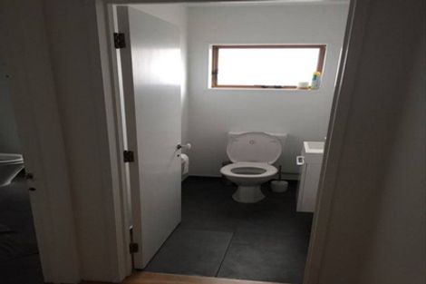 Photo of property in 1/23 College Road, Northcote, Auckland, 0627