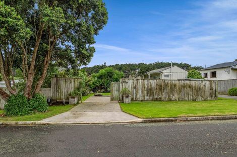 Photo of property in 16 Kawei Road, Ohawe, Hawera, 4671