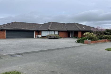 Photo of property in 423 Harewood Road, Harewood, Christchurch, 8051