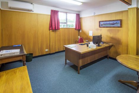 Photo of property in 10 Park Street, Thorndon, Wellington, 6011