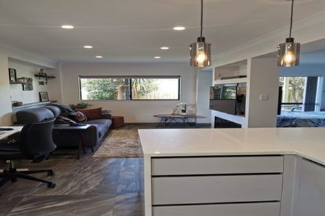 Photo of property in 1/43 Salisbury Road, Birkdale, Auckland, 0626