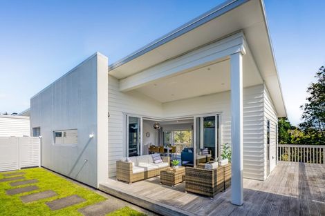 Photo of property in 54 Ainslee Street, Highlands Park, New Plymouth, 4312