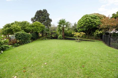 Photo of property in 24 Sutton Crescent, Hillcrest, Hamilton, 3216