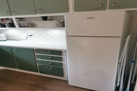 Photo of property in 2/14 Pamela Place, New Lynn, Auckland, 0600