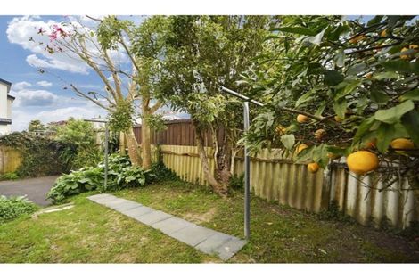 Photo of property in 16 Ebony Place, Massey, Auckland, 0614