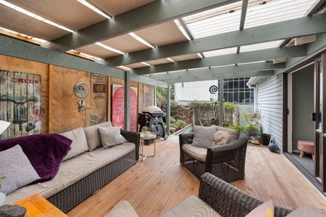 Photo of property in 49 Faraday Street, Hospital Hill, Napier, 4110