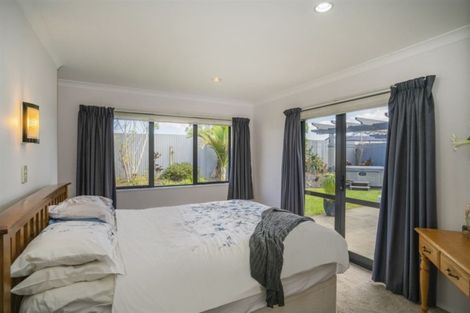 Photo of property in 4 Oribi Place, Whitianga, 3510