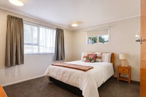 Photo of property in 76 Oakfield Crescent, Pukete, Hamilton, 3200