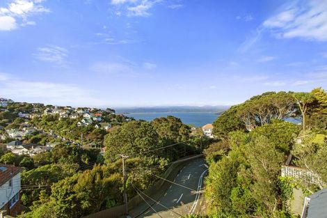 Photo of property in 29 Wadestown Road, Wadestown, Wellington, 6012