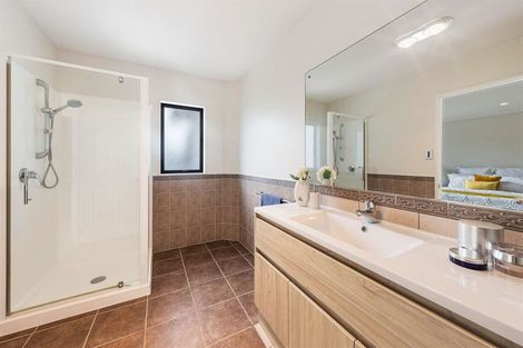 Photo of property in 3 Magnolia Place, Flat Bush, Auckland, 2016