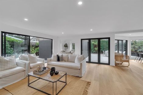 Photo of property in 15 Wai-iti Terrace, Burnside, Christchurch, 8053