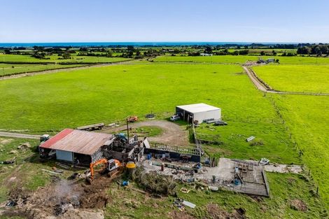 Photo of property in 2288 Eltham Road, Awatuna, Hawera, 4679
