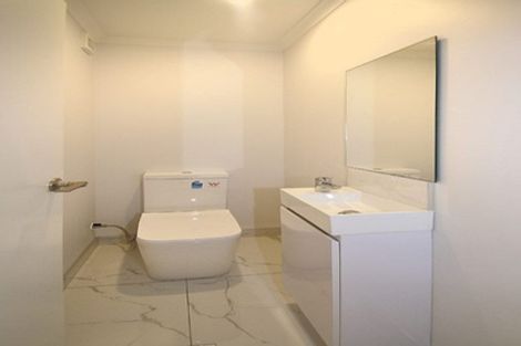 Photo of property in 107u4 Knighton Road, Hillcrest, Hamilton, 3216