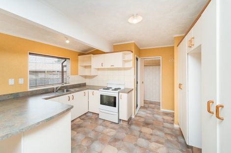 Photo of property in 14 Gladys Place, Kelvin Grove, Palmerston North, 4414