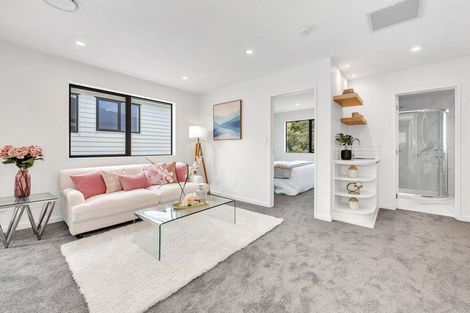 Photo of property in 10 Hughs Way, Flat Bush, Auckland, 2019