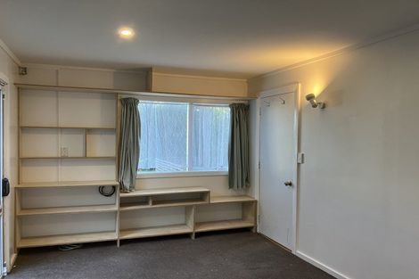 Photo of property in 6 Waiwera Crescent, Maupuia, Wellington, 6022