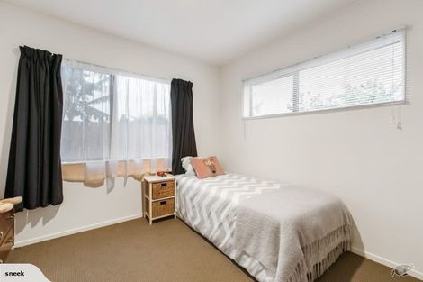 Photo of property in 2/15 Miro Road, Mangere Bridge, Auckland, 2022