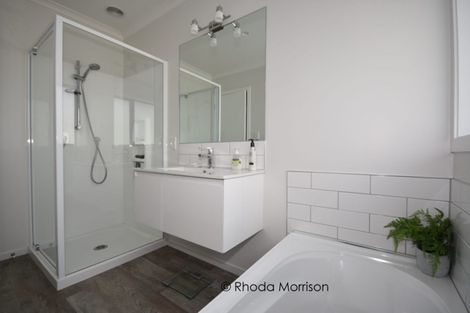 Photo of property in 13 Kotare Crescent, Pahi, Paparoa, 0571