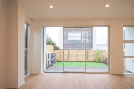 Photo of property in 2/10 Tirimoana Road, Te Atatu South, Auckland, 0602