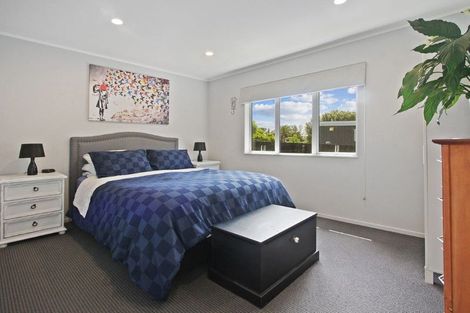 Photo of property in 25 Crispe Road, Clarks Beach, 2122
