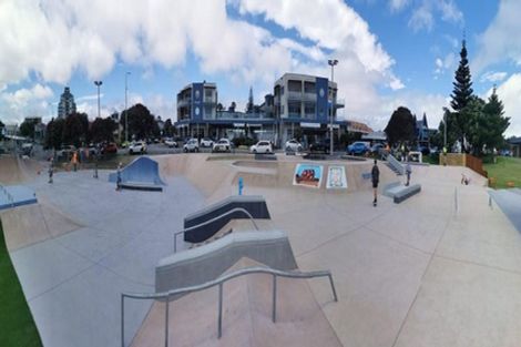 Photo of property in 8 Marine Parade, Paraparaumu Beach, Paraparaumu, 5032