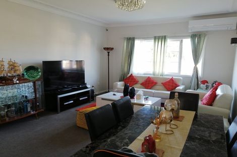 Photo of property in 1/52 Birdwood Avenue, Papatoetoe, Auckland, 2025
