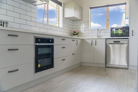 Photo of property in 55 Hawai Street, Two Mile Bay, Taupo, 3330