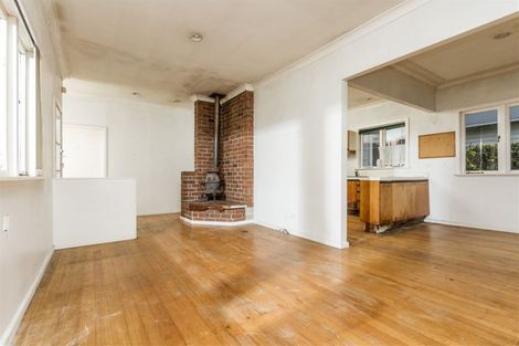 Photo of property in 2/55 Aramoana Avenue, Devonport, Auckland, 0624