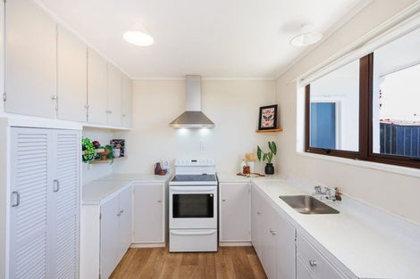 Photo of property in 29b Dunk Place, Milson, Palmerston North, 4414