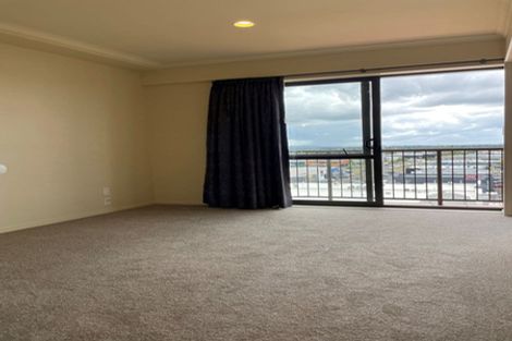 Photo of property in 7e/18 Ronwood Avenue, Manukau, Auckland, 2104