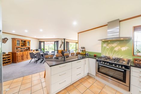 Photo of property in 38 Emerald Hill Drive, Birchville, Upper Hutt, 5018