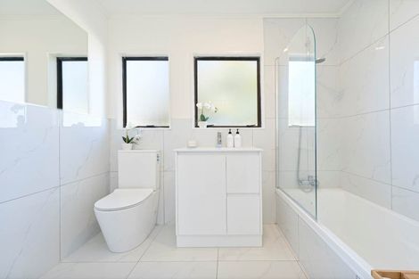 Photo of property in 1/26 Karepo Crescent, Ranui, Auckland, 0612