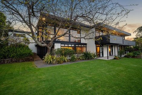 Photo of property in 181 Vaughans Road, Okura, Auckland, 0792
