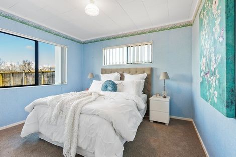 Photo of property in 7 Hyland Place, Waiuku, 2681