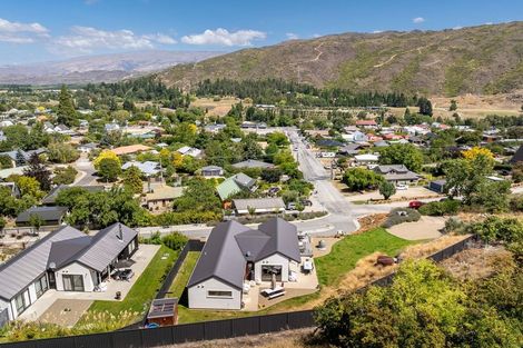 Photo of property in 26 Naylor Street, Clyde, 9330