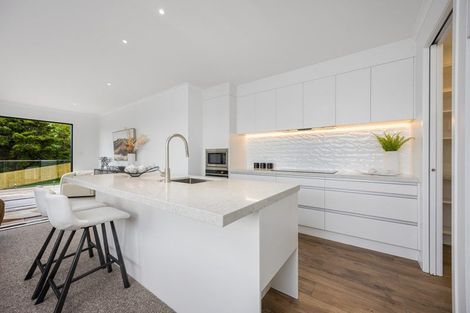 Photo of property in 12a Walbrook Road, Manly, Whangaparaoa, 0930