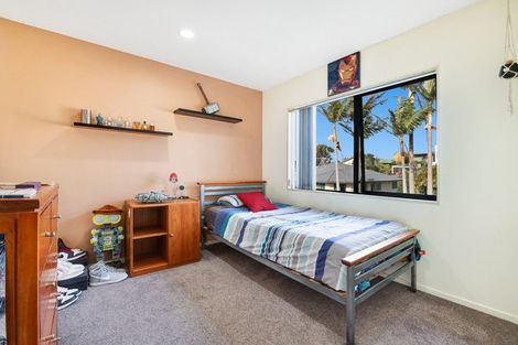 Photo of property in 18 Roseville Road, Gulf Harbour, Whangaparaoa, 0930