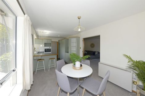 Photo of property in 64 Apsley Drive, Avonhead, Christchurch, 8042