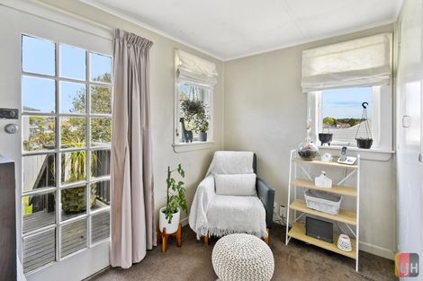 Photo of property in 8 Wautaiti Drive, Riverhead, 0820