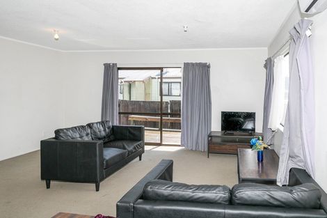 Photo of property in 1 Pringle Place, Nawton, Hamilton, 3200