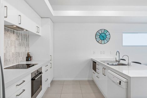 Photo of property in 9/49 Browns Road, Browns Bay, Auckland, 0630