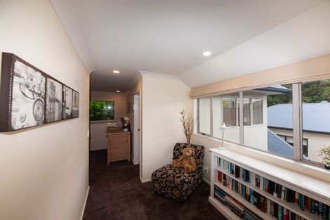 Photo of property in 10a Chippenham Grove, Churton Park, Wellington, 6037