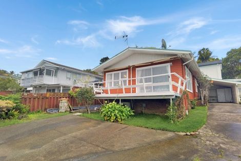 Photo of property in 46 Ayton Drive, Totara Vale, Auckland, 0629