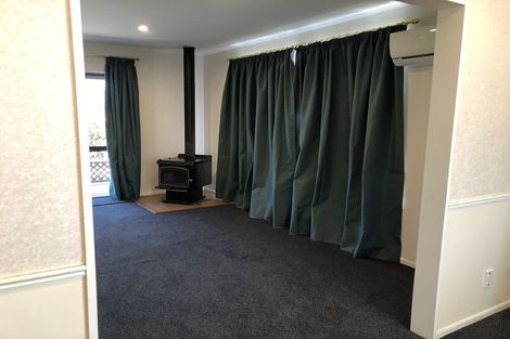 Photo of property in 39 Seadown Crescent, Amberley, 7410