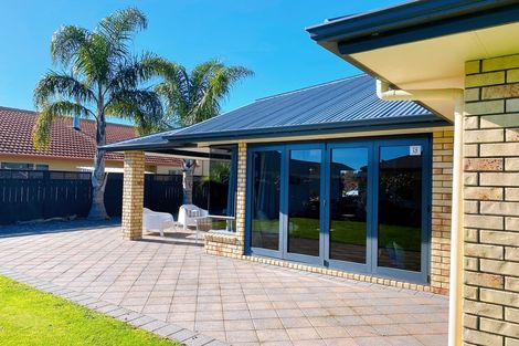 Photo of property in 22 Westminster Place, Rototuna North, Hamilton, 3210