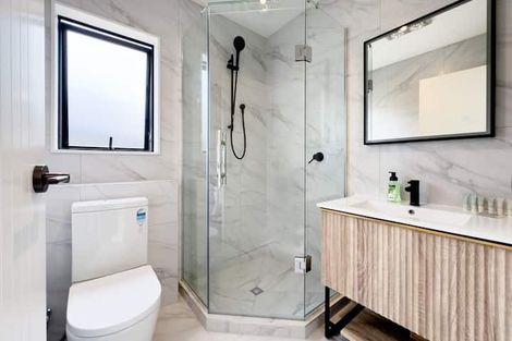 Photo of property in 6/236 Albany Highway, Schnapper Rock, Auckland, 0632