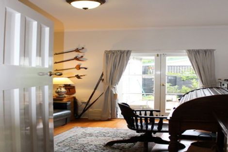 Photo of property in 52 North Parade, Richmond, Christchurch, 8013