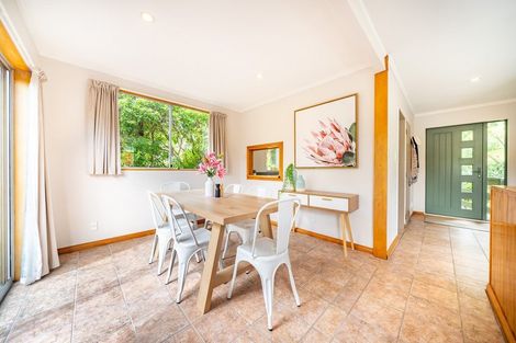 Photo of property in 55 Wyndham Road, Pinehaven, Upper Hutt, 5019